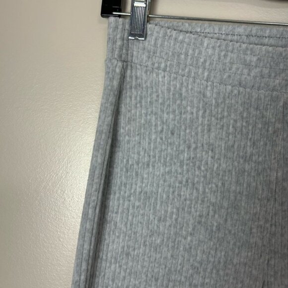 Aerie Groove-On Velour High Waisted Flare Pant - Picture 4 of 8